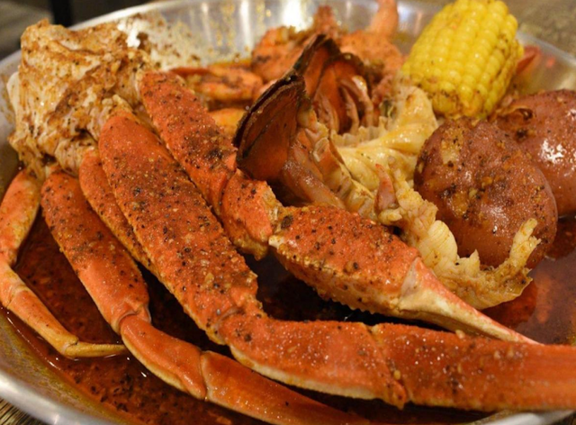 Were to Find The Best Seafood Boil in Jackson, MS