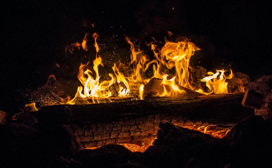 New Jersey Restaurants: Where Dining by the Fireplace is the Main Event