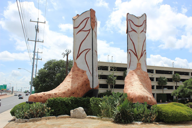 World's Largest Cowboy Boots in San Antonio